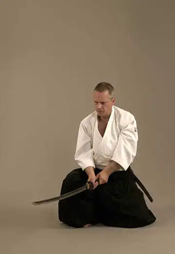 Iaido with shinken. Photo: Henrik Ahldin.