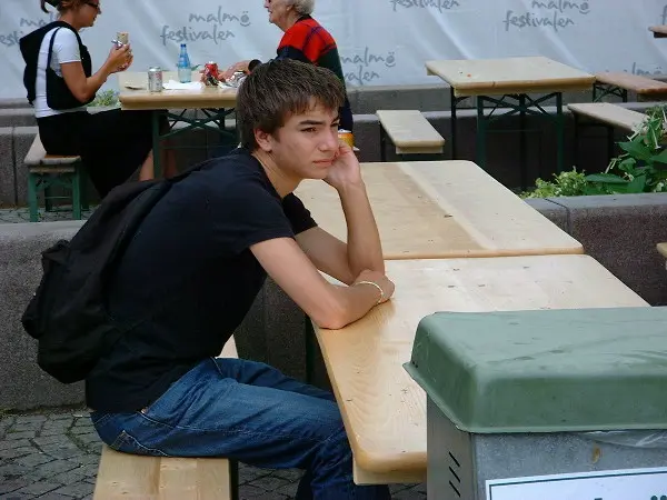 Folks at a festival. Photo: Stefan Stenudd.