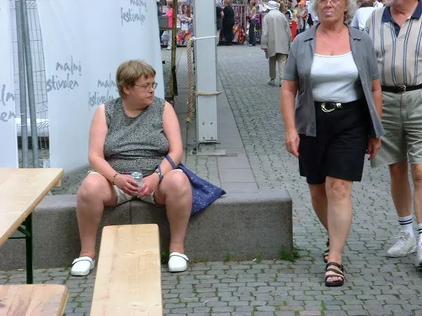 Folks at a festival. Photo: Stefan Stenudd.