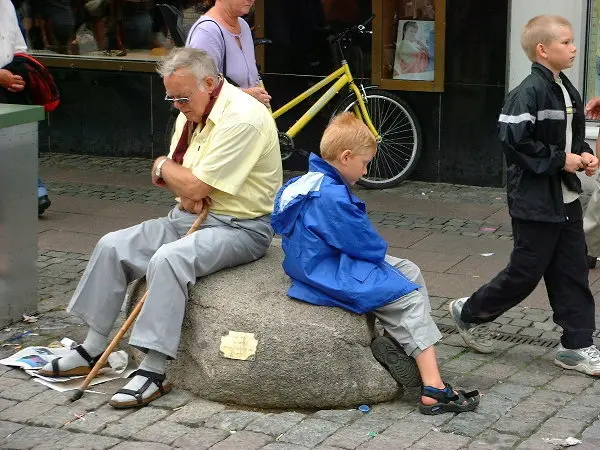 Folks at a festival. Photo: Stefan Stenudd.