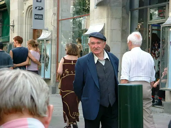 Folks at a festival. Photo: Stefan Stenudd.