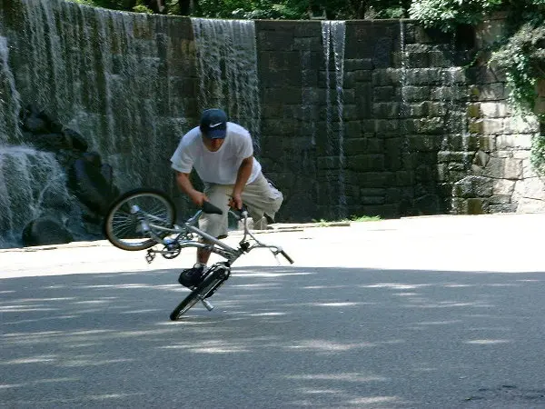 Shinjuku park bike. Photo by Stefan Stenudd.