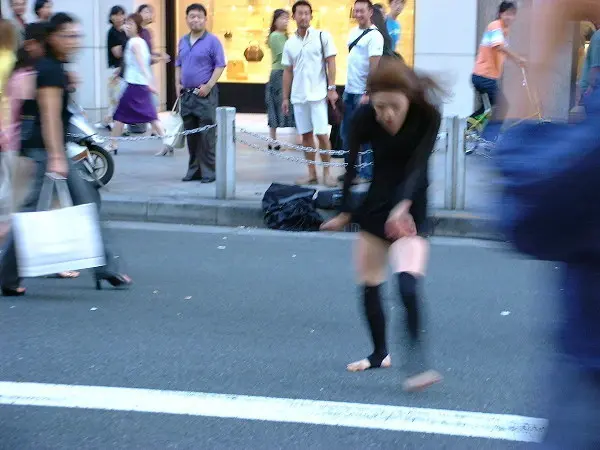 Shinjuku dancer. Photo by Stefan Stenudd.