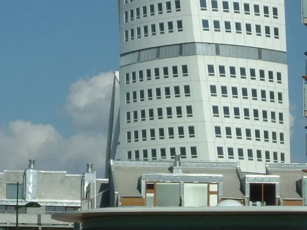 Turning Torso in Malm, Sweden. Photo by Stefan Stenudd.